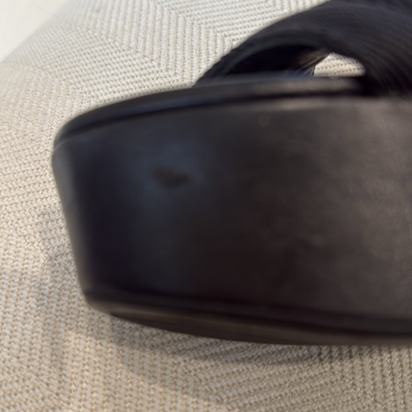 Prada Sport Leather Slides
•   Black
•   Platform
Comfortable & stylish - Picture 7 of 8